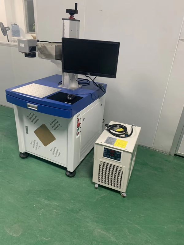 УЛЬТРАФИОЛЕТОВЫЙ гравировальный станок лазера 5W