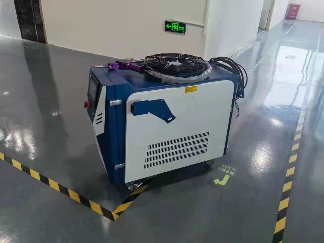 Водяное охлаждение толщины сварочного аппарата 3mm лазера волокна Raycus 1000W